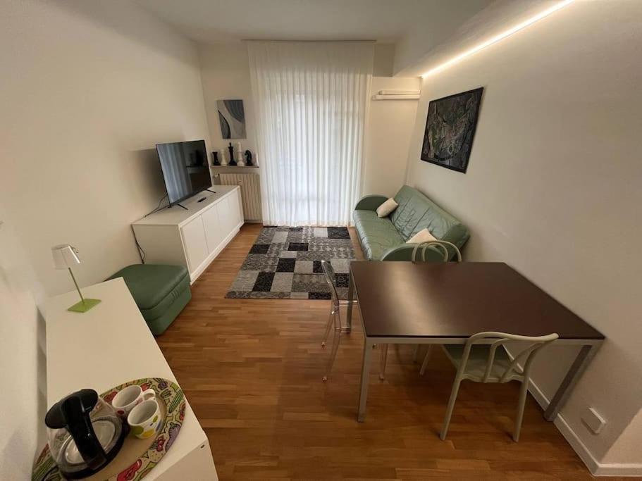 Appartamento Spazioso In Centro Piacenza Dış mekan fotoğraf